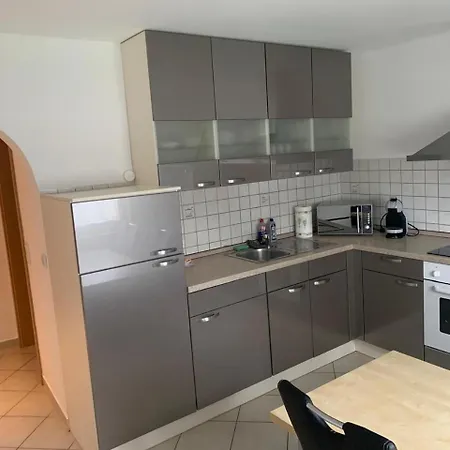 Schoene Und Ruhig Appartement Niederdorla